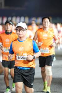 BIB: 86201, 22260
                            <button type="button" onclick="openModal(19606269)" class="btn btn-primary btn-sm float-right btn-popup" data-toggle="modal" data-target=".modal-high-quality">
                        <i class="fas fa-shopping-cart"></i> Add to Cart
                    </button>
                                            <button type="button" onclick="isThisMe(19606269, true)" class="btn btn-success btn-sm float-right btn-popup btn-isme hidden" data-toggle="tooltip" data-placement="bottom" title="นี่คือรูปของคุณใช่ไหม คลิกที่นี่เพื่อเอาเข้าอัลบั้ม">
                        <i class="fas fa-plus"></i> Add to album
                    </button>
                    <button type="button" onclick="isThisMe(19606269, false)" class="btn btn-warning btn-sm float-right btn-popup btn-isnotme hidden">
                        <i class="fas fa-ban"></i> Remove from album
                    </button>